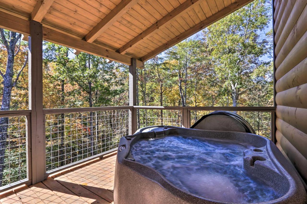 Сasa de vacaciones With Hot Tub 1 Mi To Parkway Pigeon Forge